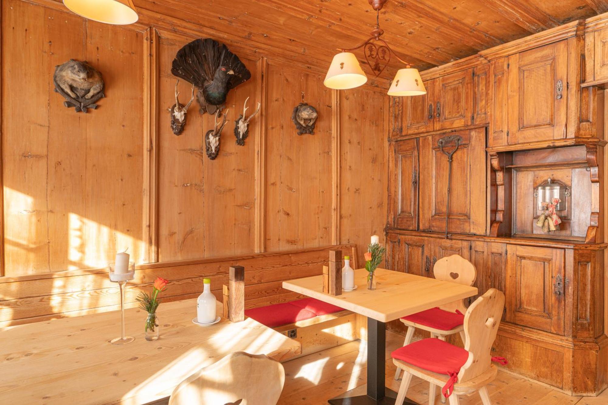 Gasthaus & Hotel Berninahaus ปอนเตรสซีนา ภายนอก รูปภาพ