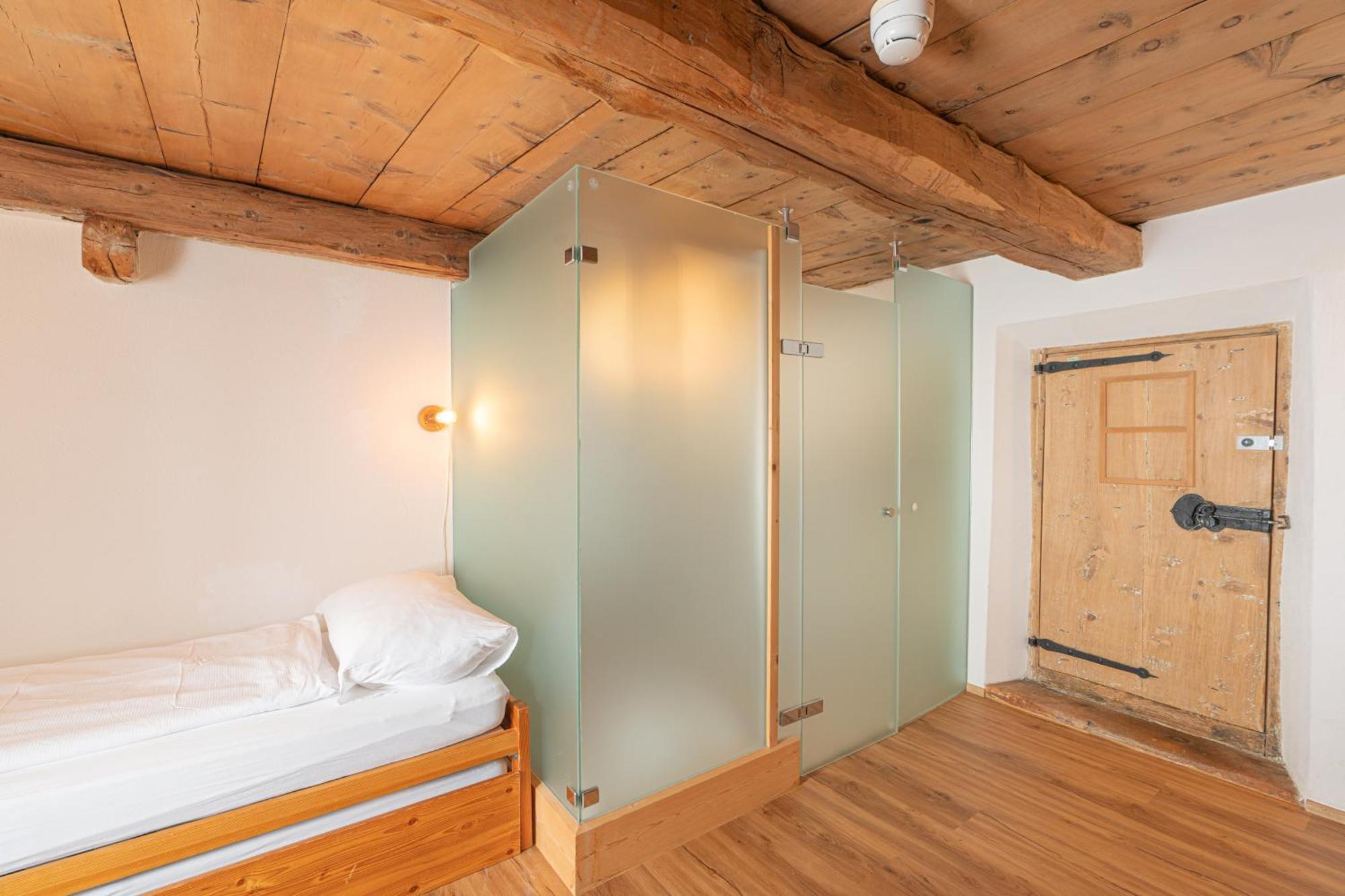 Gasthaus & Hotel Berninahaus ปอนเตรสซีนา ภายนอก รูปภาพ