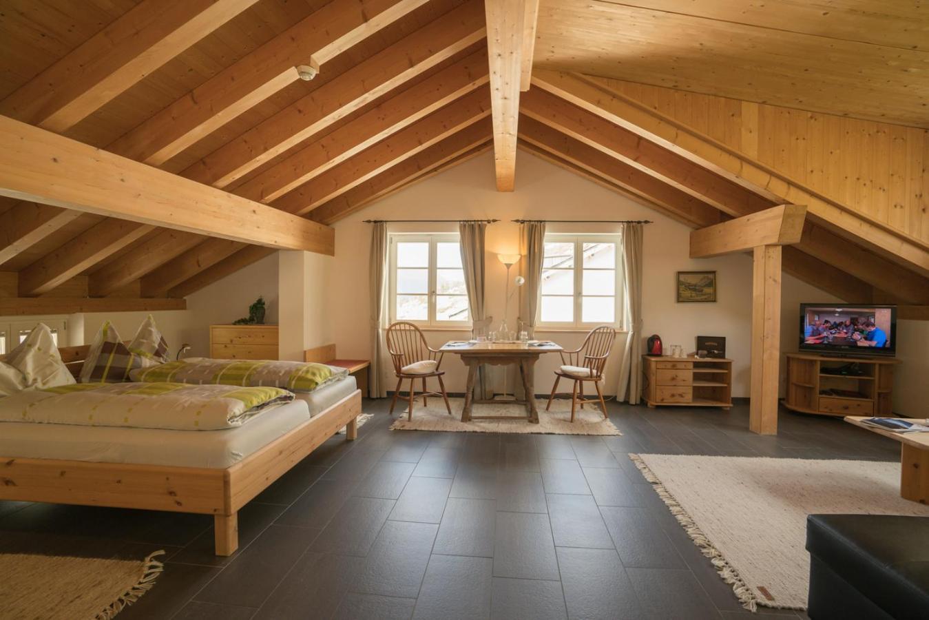 Gasthaus & Hotel Berninahaus ปอนเตรสซีนา ภายนอก รูปภาพ