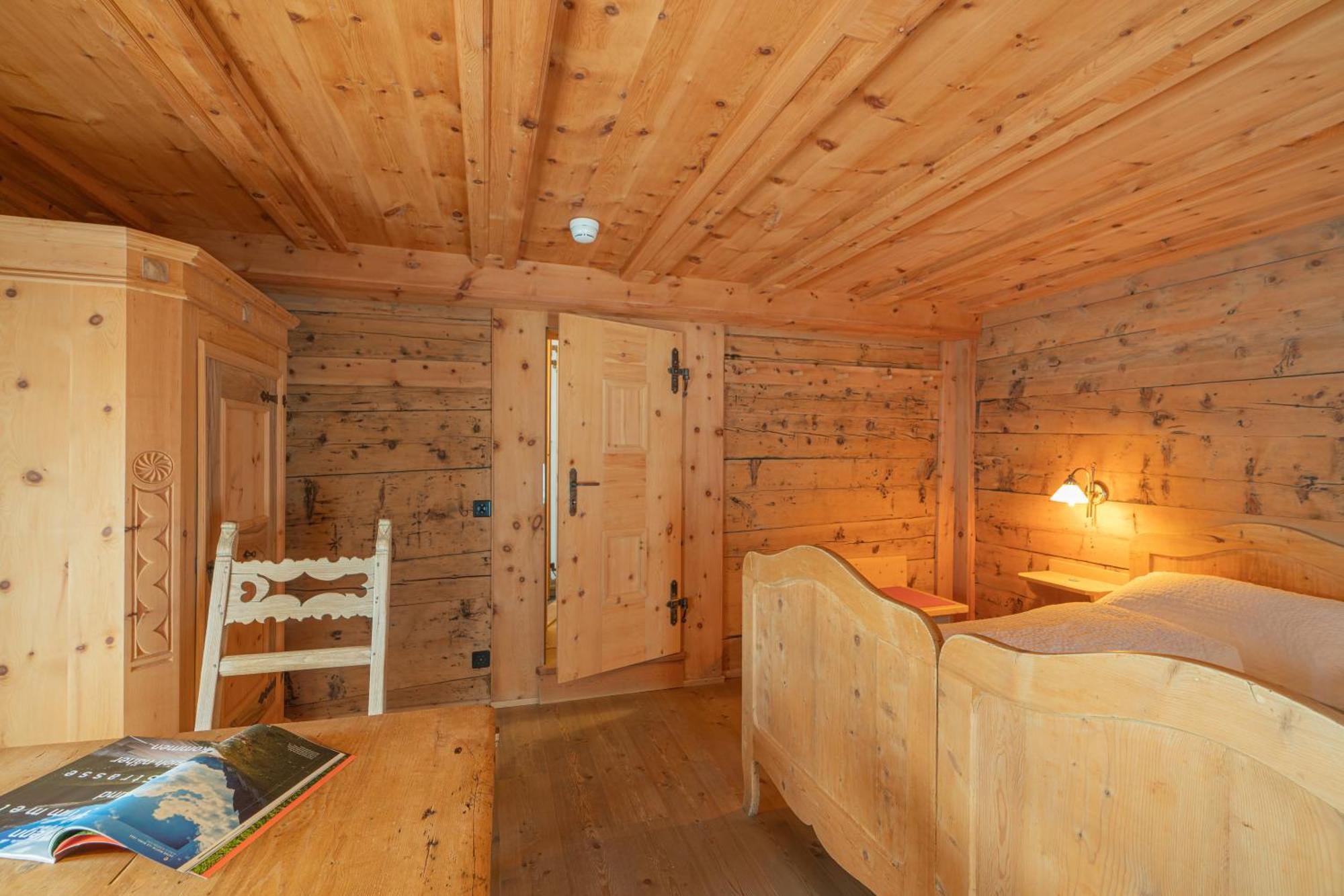 Gasthaus & Hotel Berninahaus ปอนเตรสซีนา ภายนอก รูปภาพ
